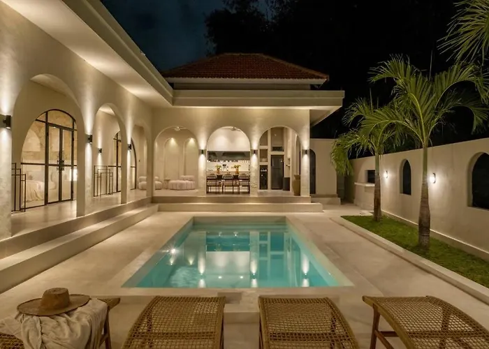 Stylish 3br Rayana, Prime Location Canggu