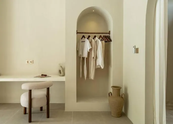 Stylish 3br Rayana, Prime Location Canggu