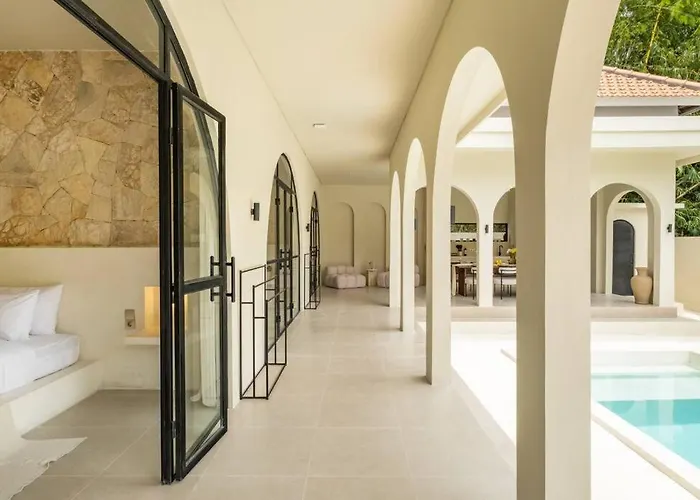 Stylish 3br Rayana, Prime Location Villa Canggu
