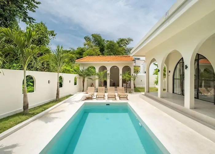 Stylish 3br Rayana, Prime Location Villa