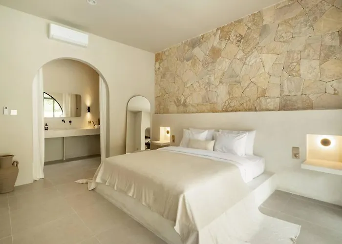 Stylish 3br Rayana, Prime Location * Canggu